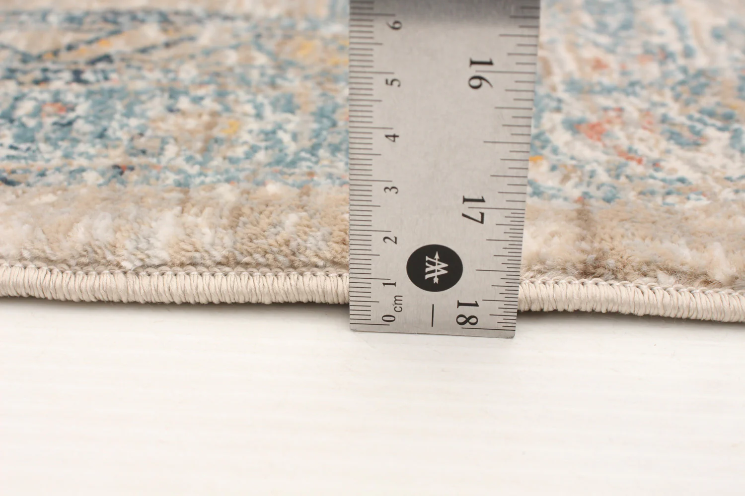 1011-baina-heriz-beige-area-rug-5-3-x-6-7--6.webp Baina Heriz Beige Area Rug - 5'3" x 6'7"
