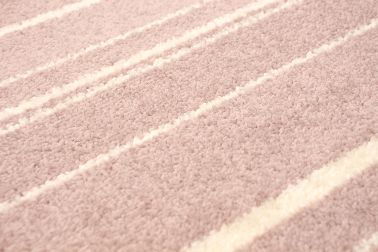1096-faith-rose-cream-area-rug-3-11-x-5-7--5.webp Faith Rose-Cream Area Rug - 3'11" x 5'7"