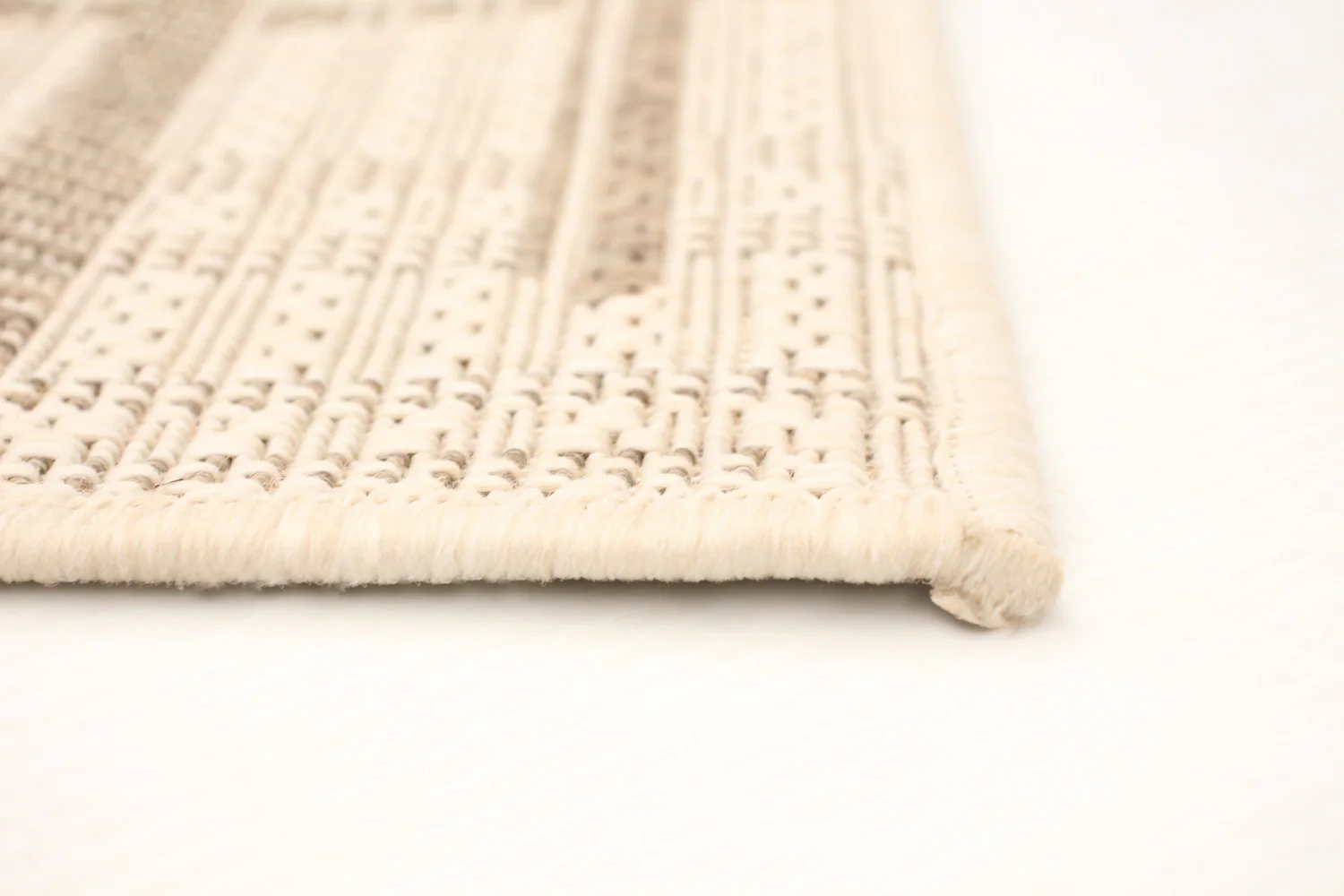 1117-sadie-burburry-champagne-taupe-area-rug-5-3-x-7-7--5.webp Sadie Burburry Champagne-Taupe Area Rug - 5'3" x 7'7"