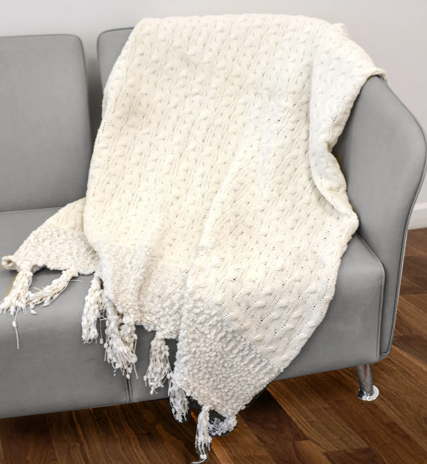 Peniche 50" x 60" Throw - Ivory