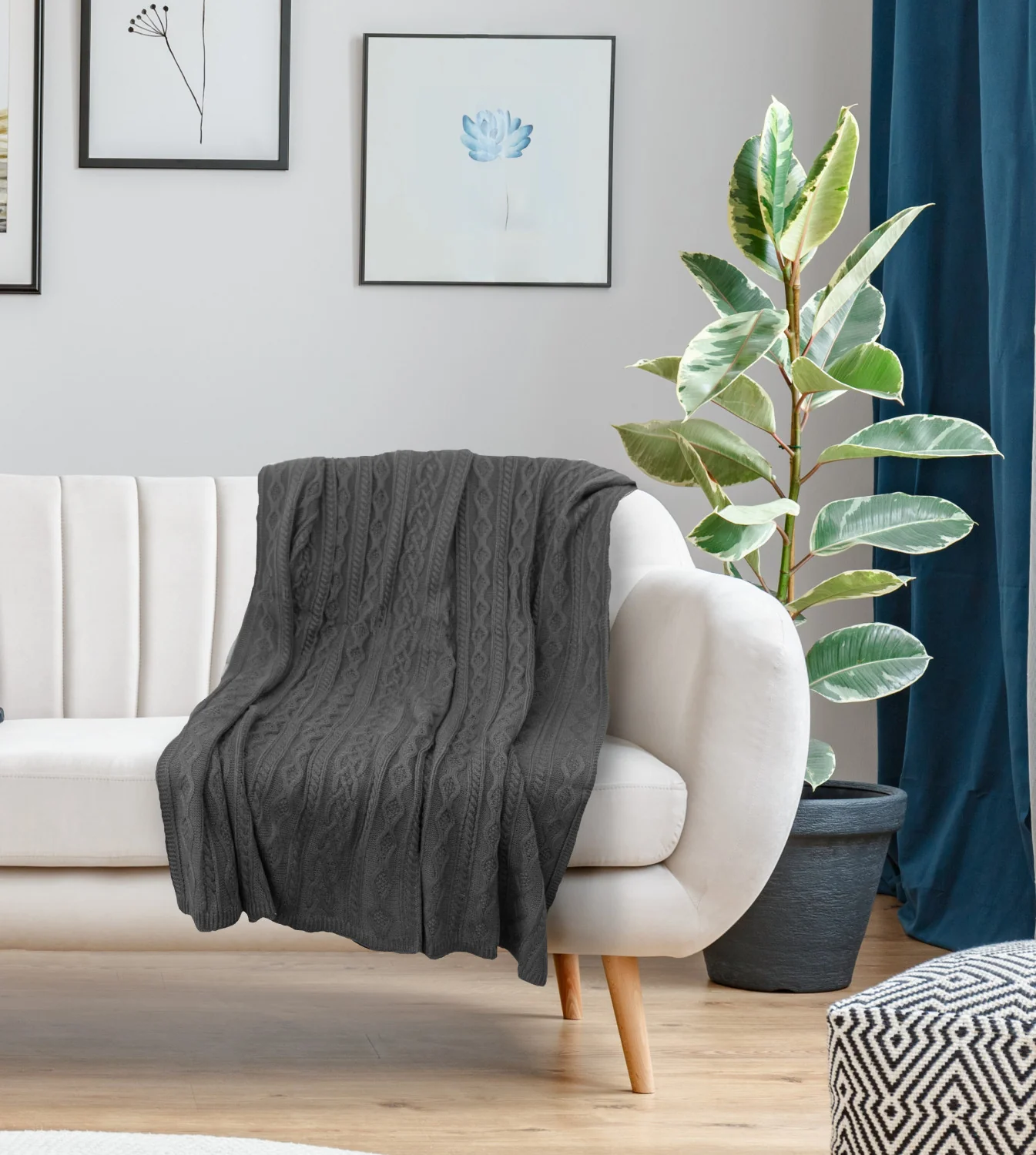 Moura 50" x 60" Throw - Charcoal