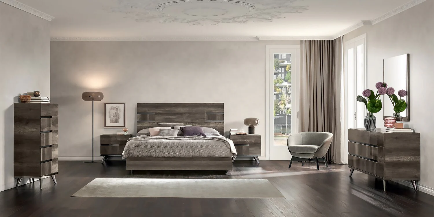 Gino 5pc Bedroom Set with Panel Bed, Dresser & Mirror - Made in Italy, Modern, Brown - King Size