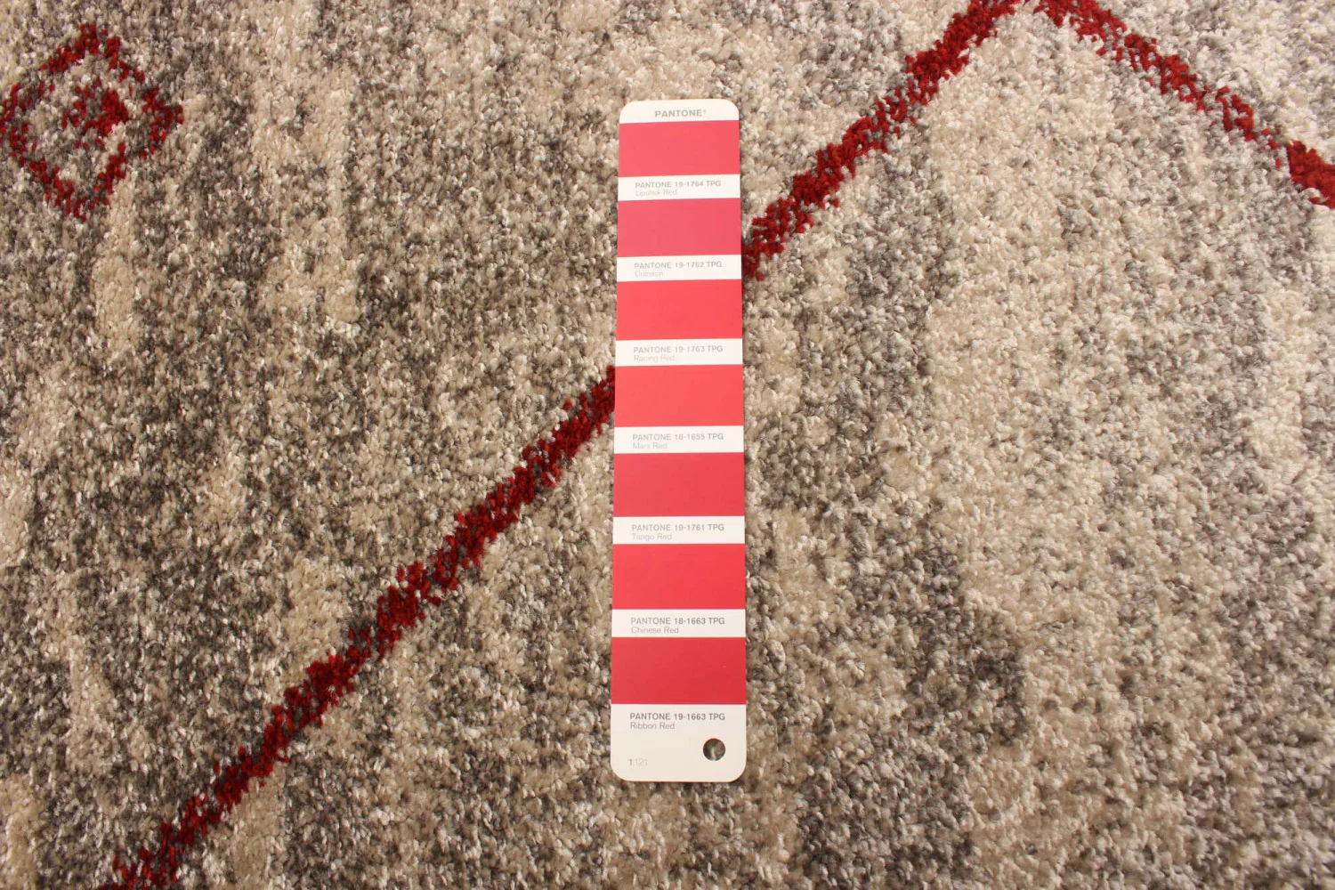 1604-grande-ivory-red-3-11-x-5-7-area-rug-8.webp Grande Ivory/Red 3'11" X 5'7" Area Rug
