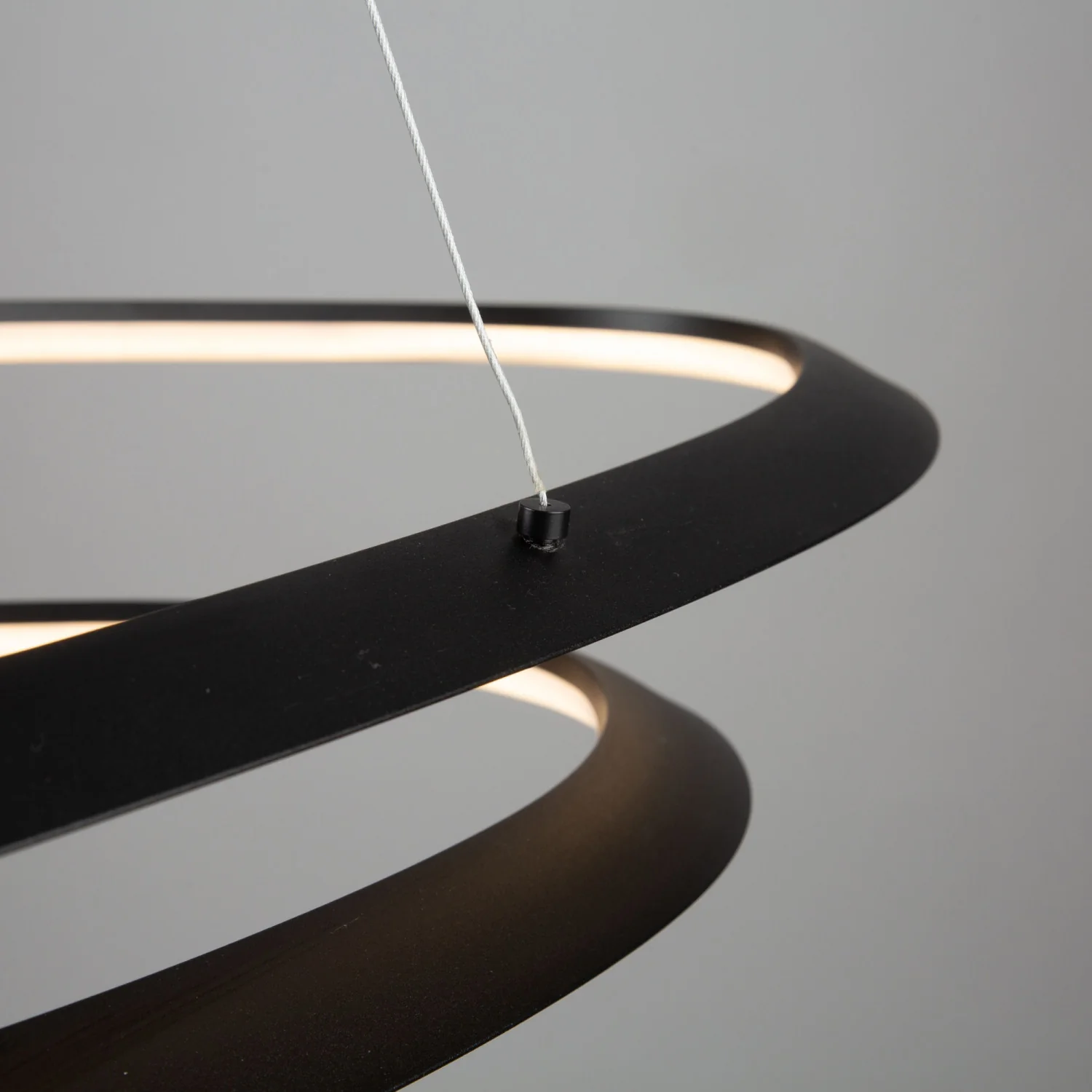 1945-ara-45-w-led-black-pendant-7.webp Ara 45 W LED Black Pendant
