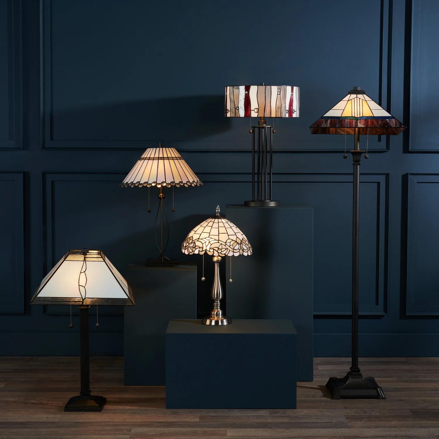 Rivers 29" Tiffany Style Hand-Blown Glass Table Lamp