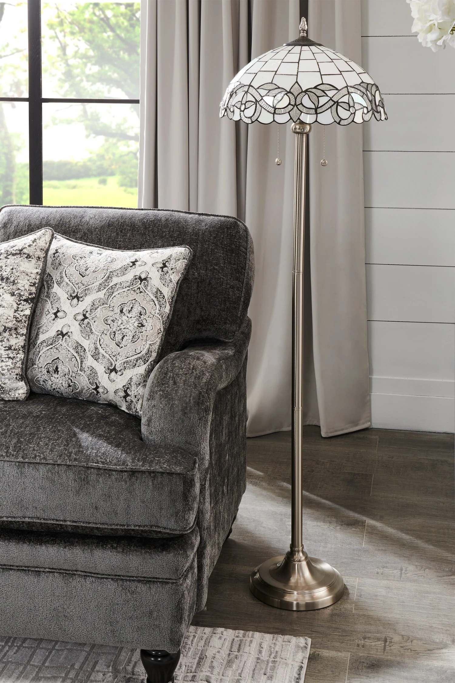 Jasmin 63" Tiffany Style Hand-Blown Glass Floor Lamp
