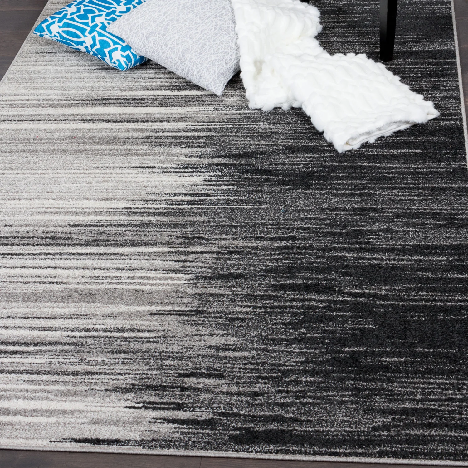 2134-lav-grey-waves-4x6-area-rug-3.webp Lav Grey Waves 4x6 Area Rug