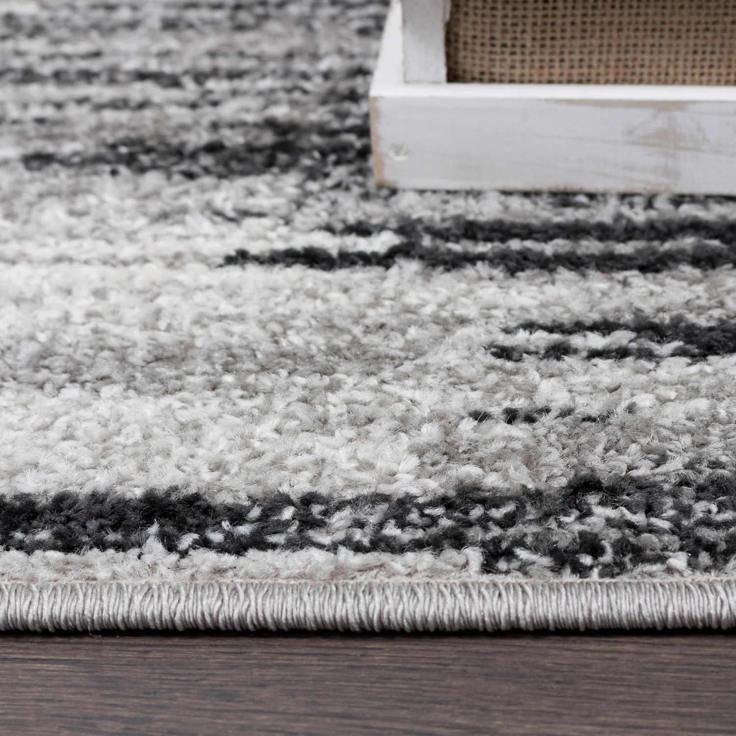 2134-lav-grey-waves-4x6-area-rug-7.webp Lav Grey Waves 4x6 Area Rug