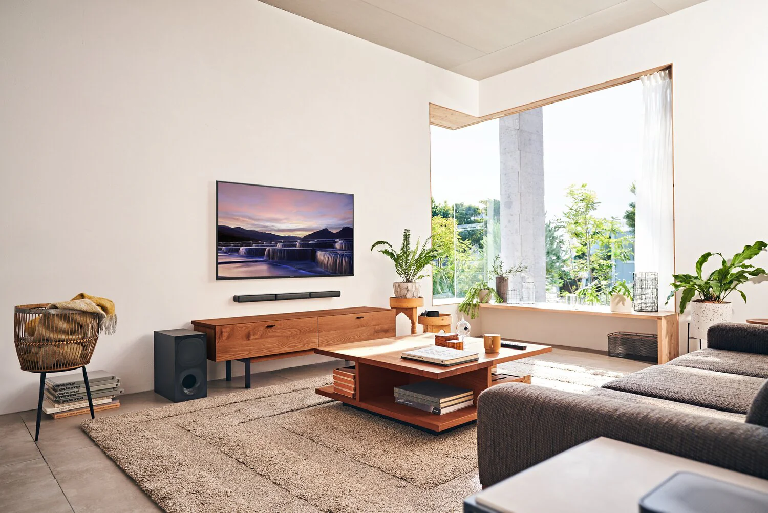 2227-sony-s40r-5-1-channel-600w-soundbar-with-subwoofer-and-wireless-rear-speakers-hts40r--9.webp SONY S40R 5.1 Channel 600W Soundbar with Subwoofer and Wireless Rear Speakers (HTS40R)