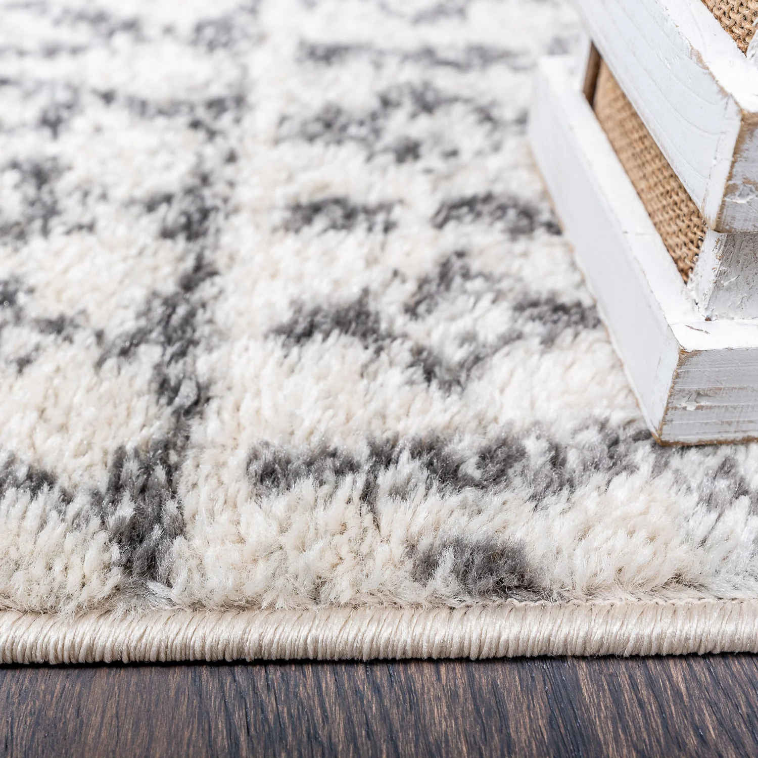 2745-roma-safi-grey-4x6-area-rug-4.webp Roma Safi Grey 4x6 Area Rug