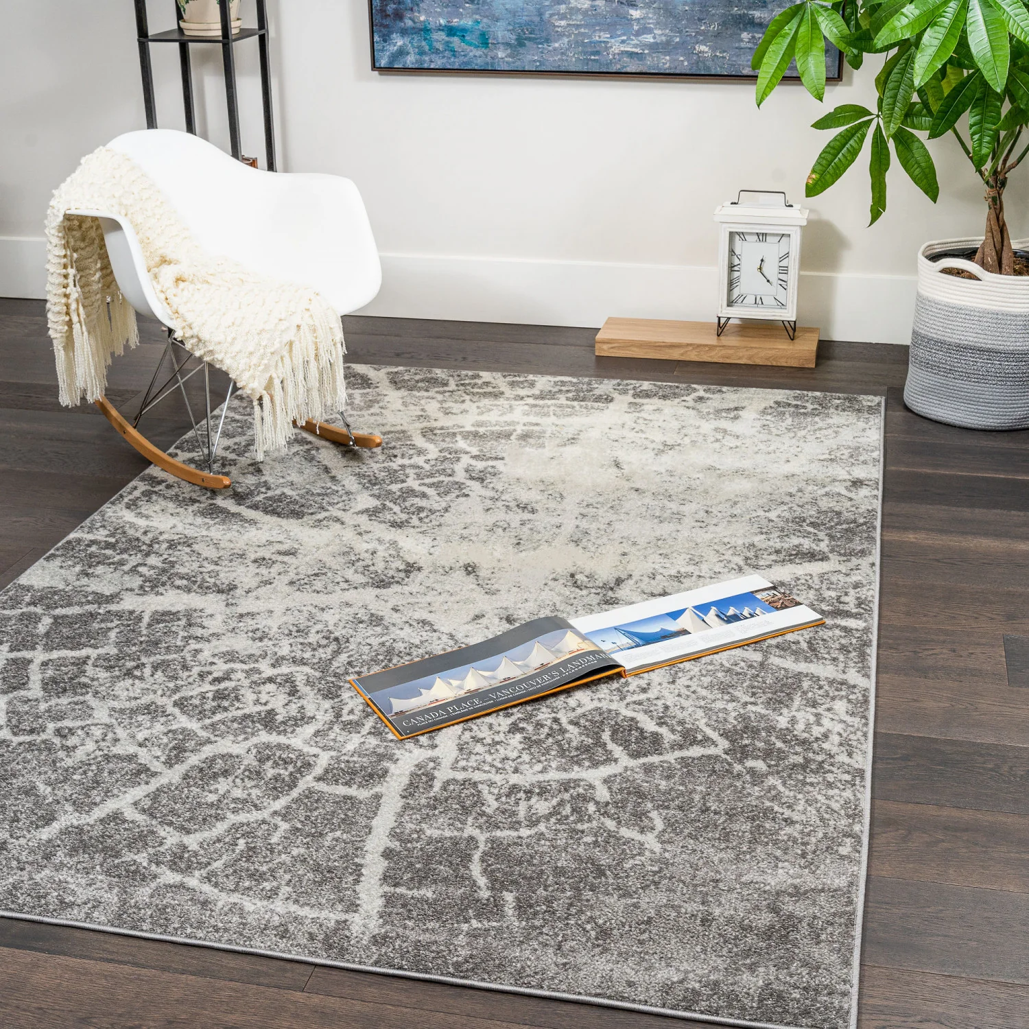 Roma Antigua 7x10 Area Rug