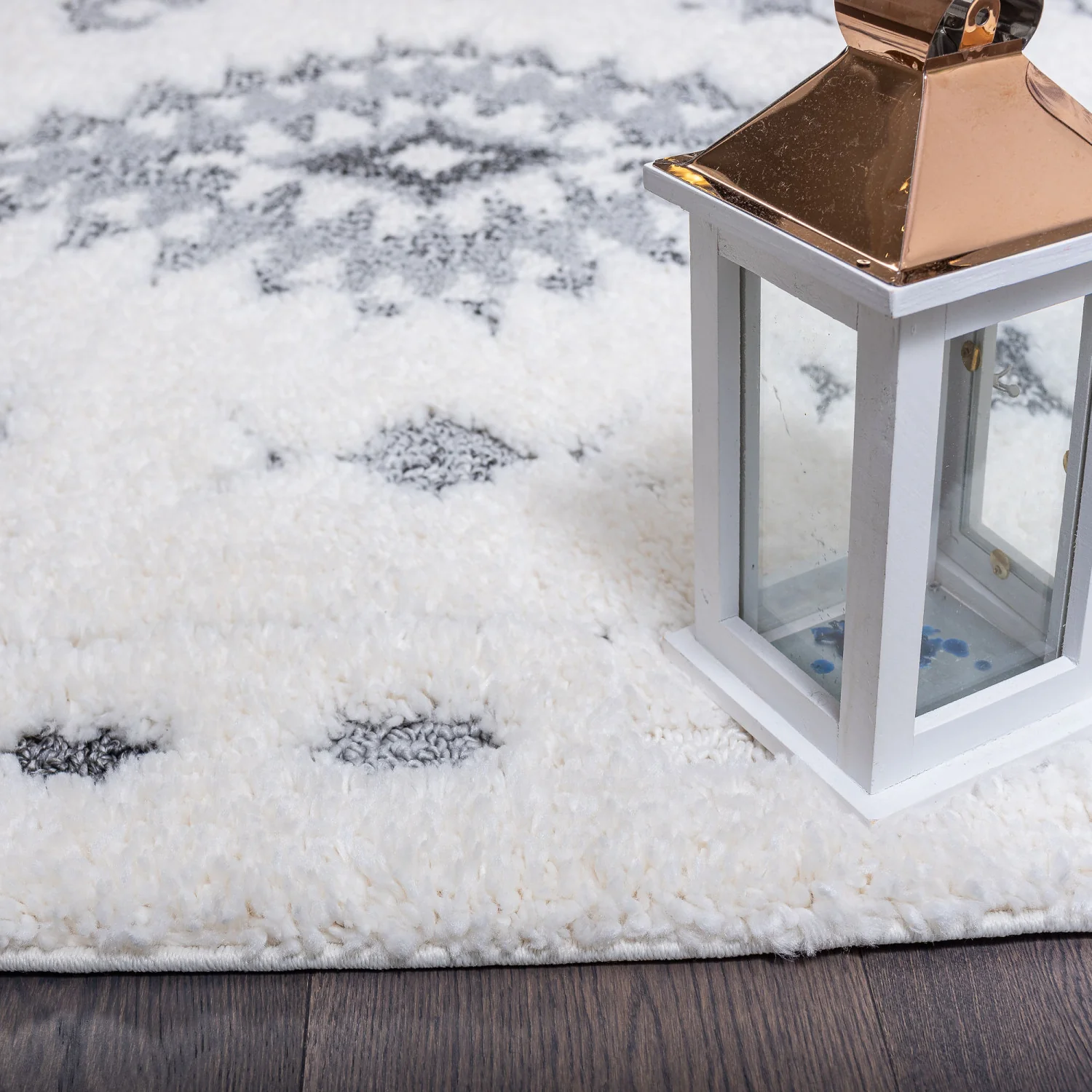 2762-lola-diamond-grey-8x11-area-rug-4.webp Lola Diamond Grey 8x11 Area Rug
