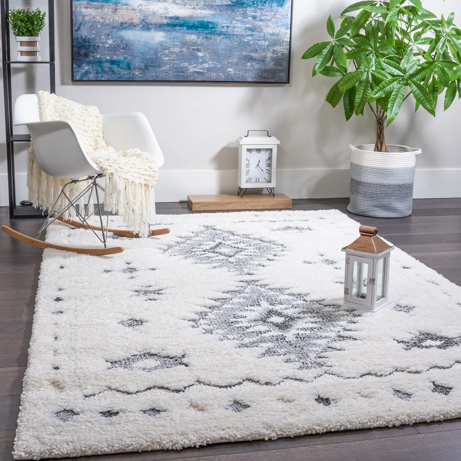 2766-lola-diamond-grey-3x5-area-rug-2.webp Lola Diamond Grey 3x5 Area Rug