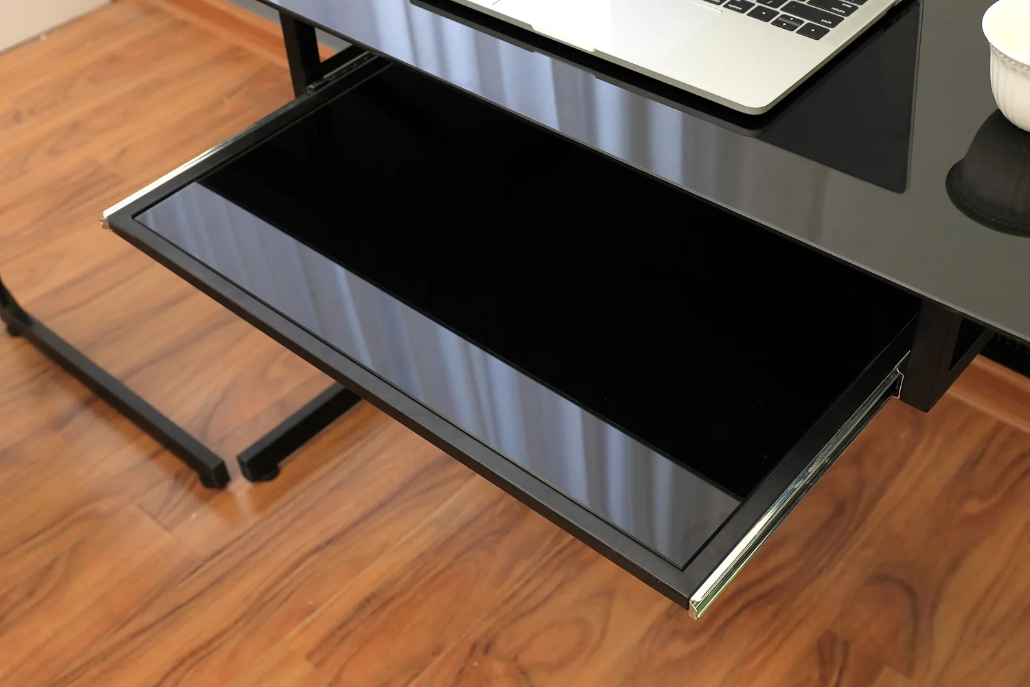 303-cairo-59-glass-top-l-shaped-office-desk-black-5.webp Cairo 59" Glass Top L-Shaped Office Desk - Black