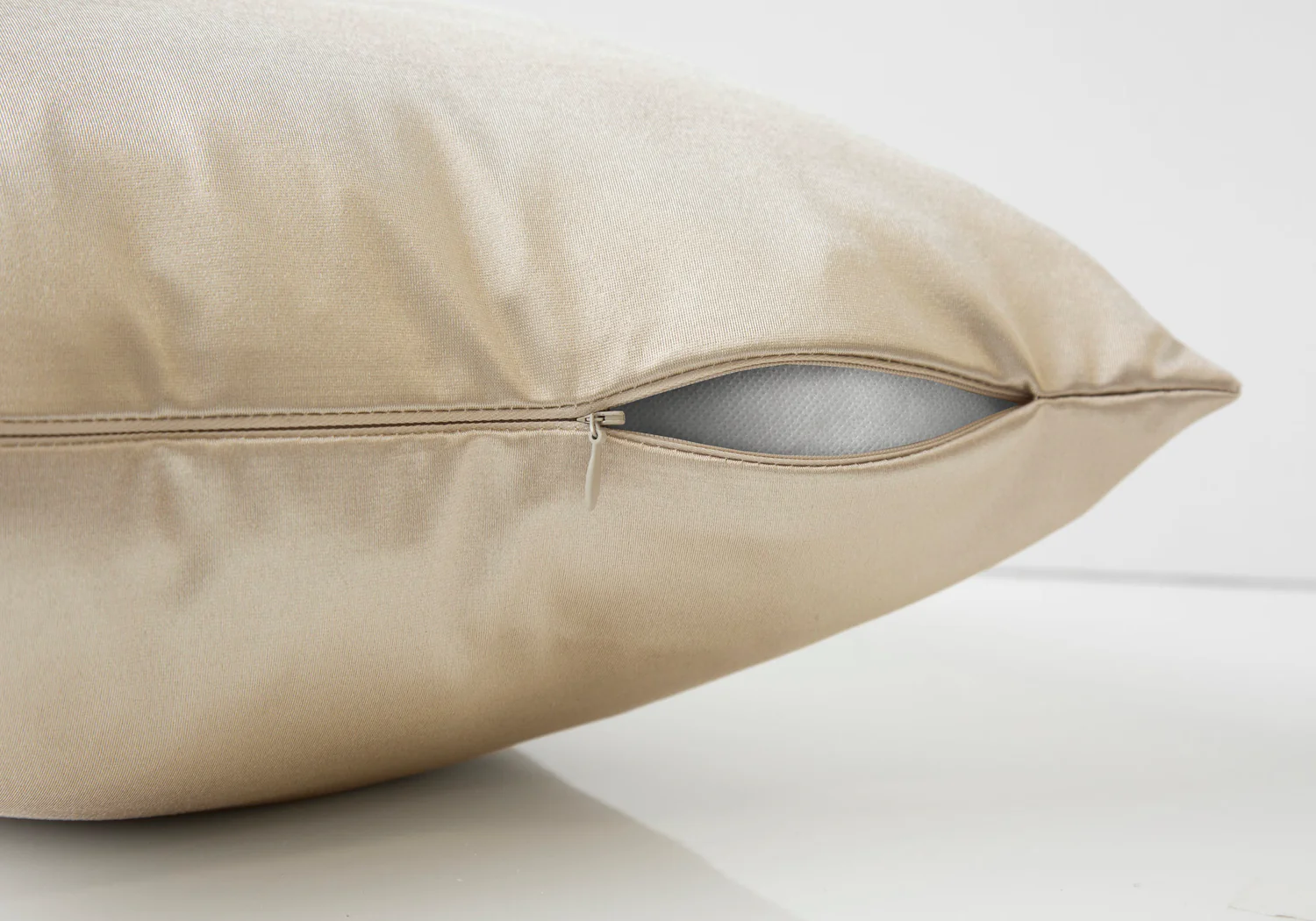 3034-gold-satin-1pc-pillow-3.webp Gold Satin 1pc Pillow
