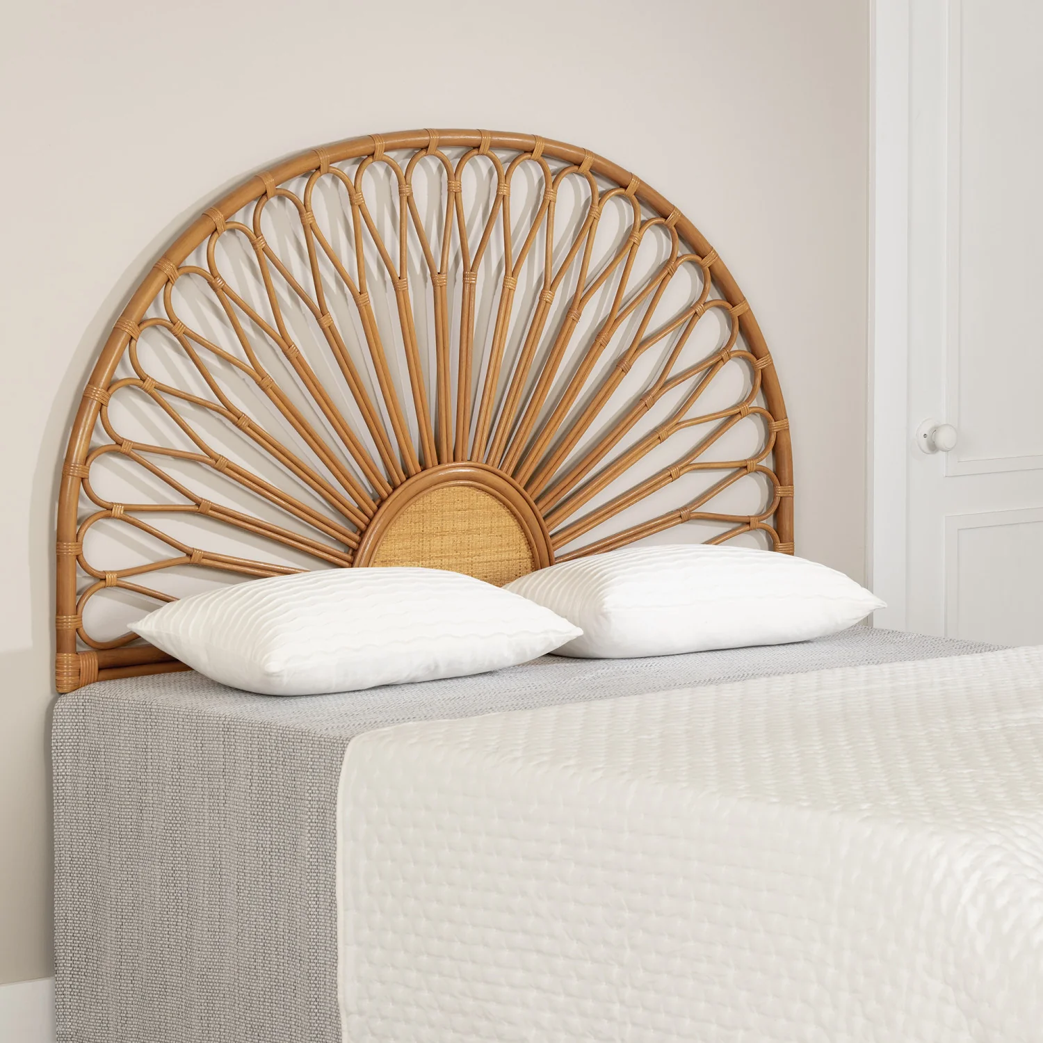 3114-balka-wall-mounted-headboard-delicate-flower--2.webp Balka Wall-Mounted Headboard - Delicate Flower