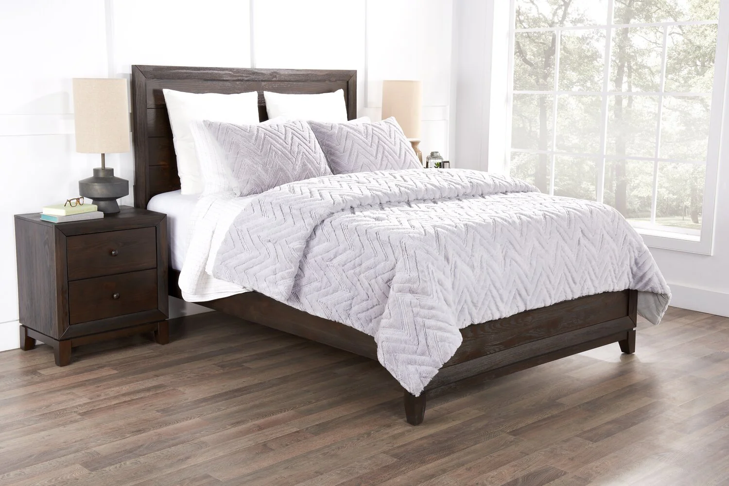 843-tilda-3-piece-king-comforter-set-grey-7.webp Tilda 3-Piece King Comforter Set - Grey
