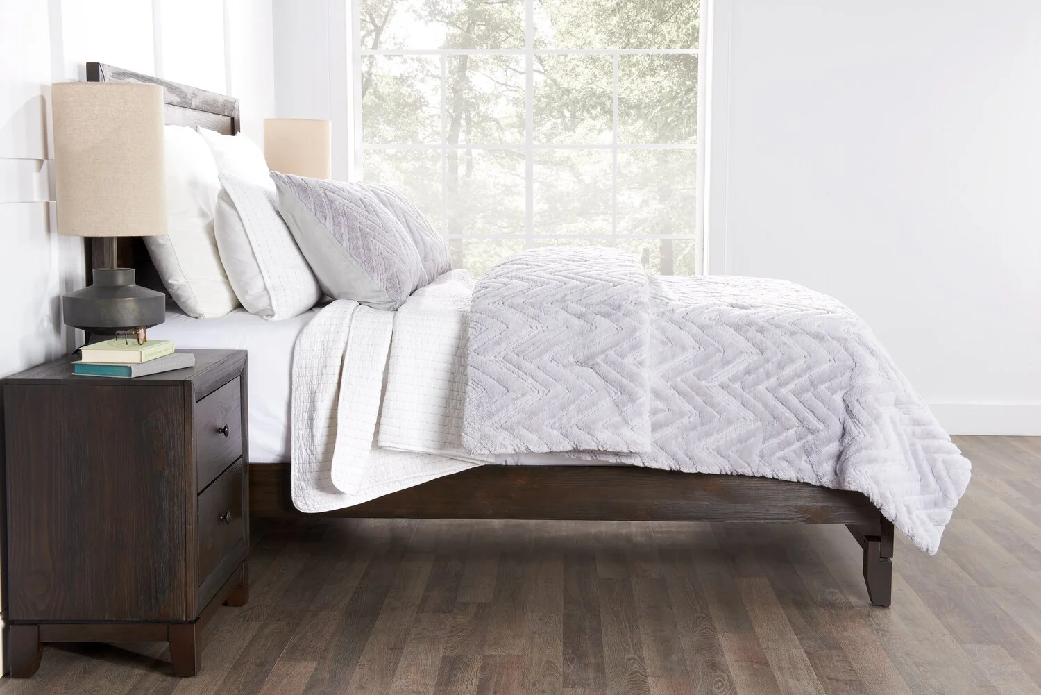 843-tilda-3-piece-king-comforter-set-grey-8.webp Tilda 3-Piece King Comforter Set - Grey