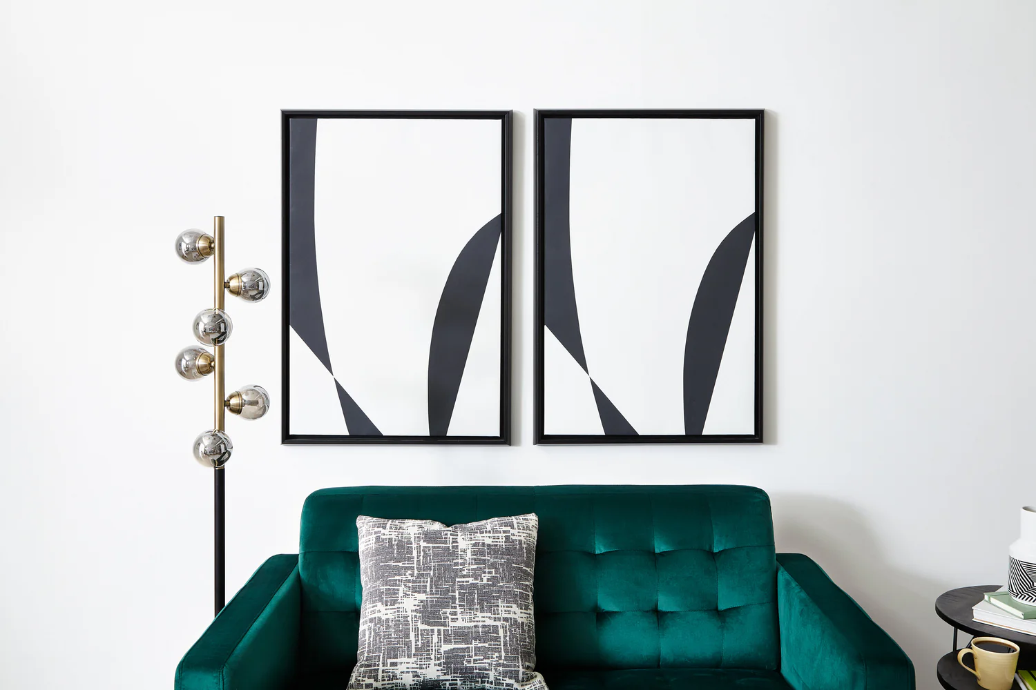 890-bennie-61-25-5-light-black-and-gold-floor-lamp-6.webp Bennie 61.25" 5-Light Black and Gold Floor Lamp