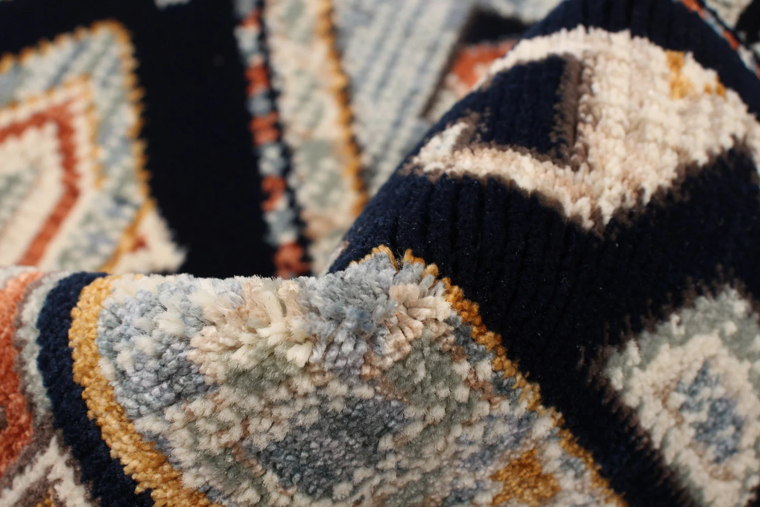 902-quincy-navy-blue-area-rug-7-10-x-10-2--7.webp Quincy Navy Blue Area Rug - 7'10" x 10'2"