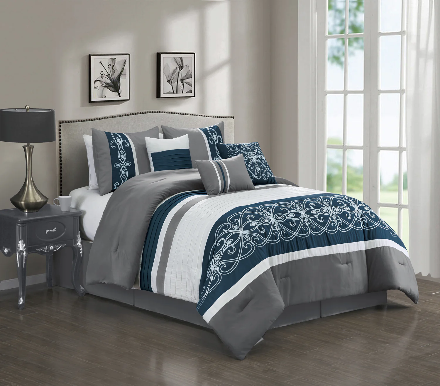 912-ohio-7-piece-king-comforter-set-navy-and-grey-2.webp Ohio 7-Piece King Comforter Set - Navy and Grey