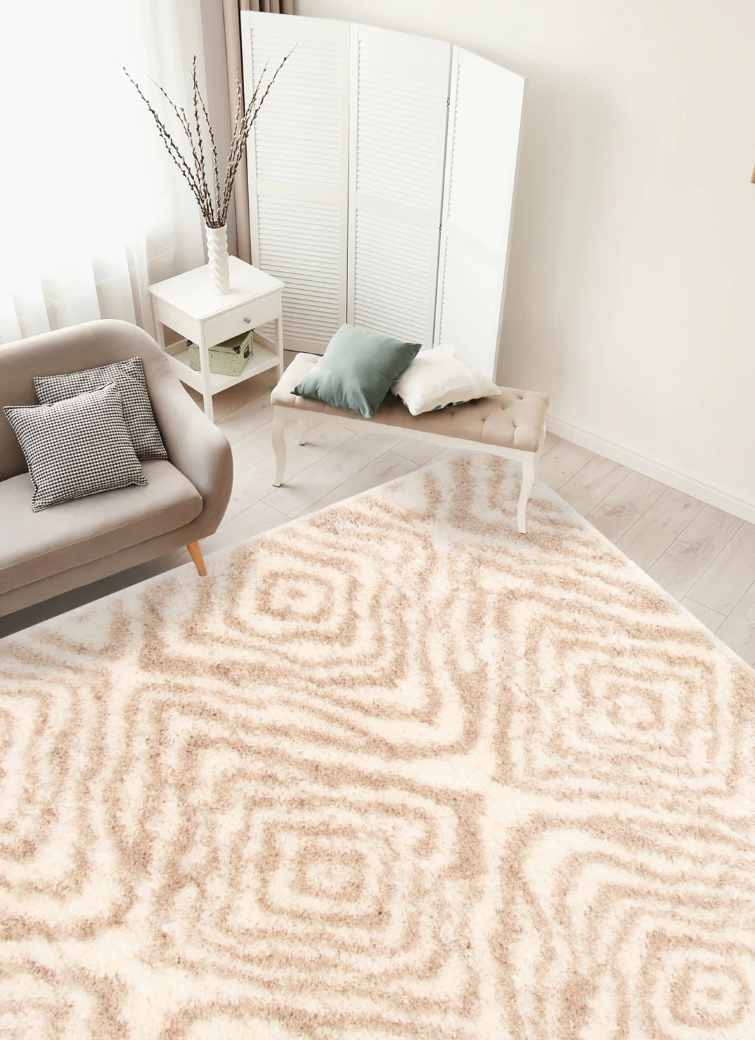 Agalia Abstract Ivory-Tan Shag - 5'3" x 7'3"