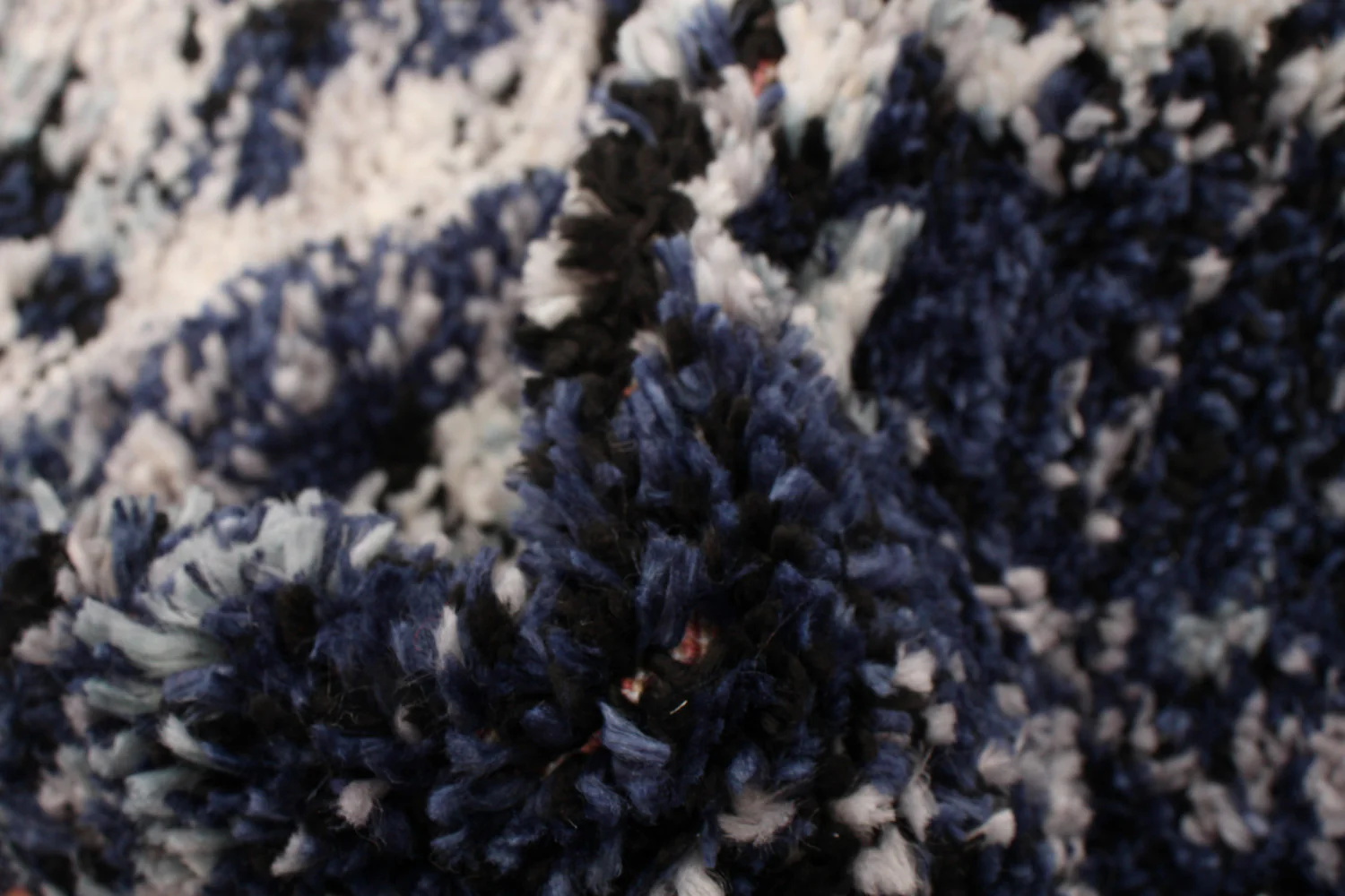 974-makondo-mosaique-blue-area-rug-5-3-x-7-3--7.webp Makondo Mosaique Blue Area Rug - 5'3" x 7'3"