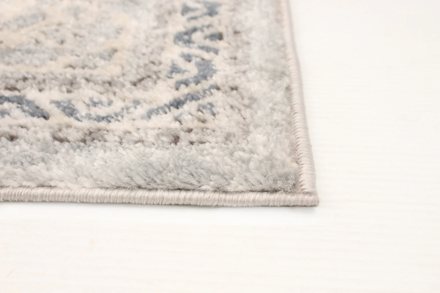 986-octavian-bijar-blue-area-rug-5-3-x-7-3--5.webp Octavian Bijar Blue Area Rug - 5'3" x 7'3"