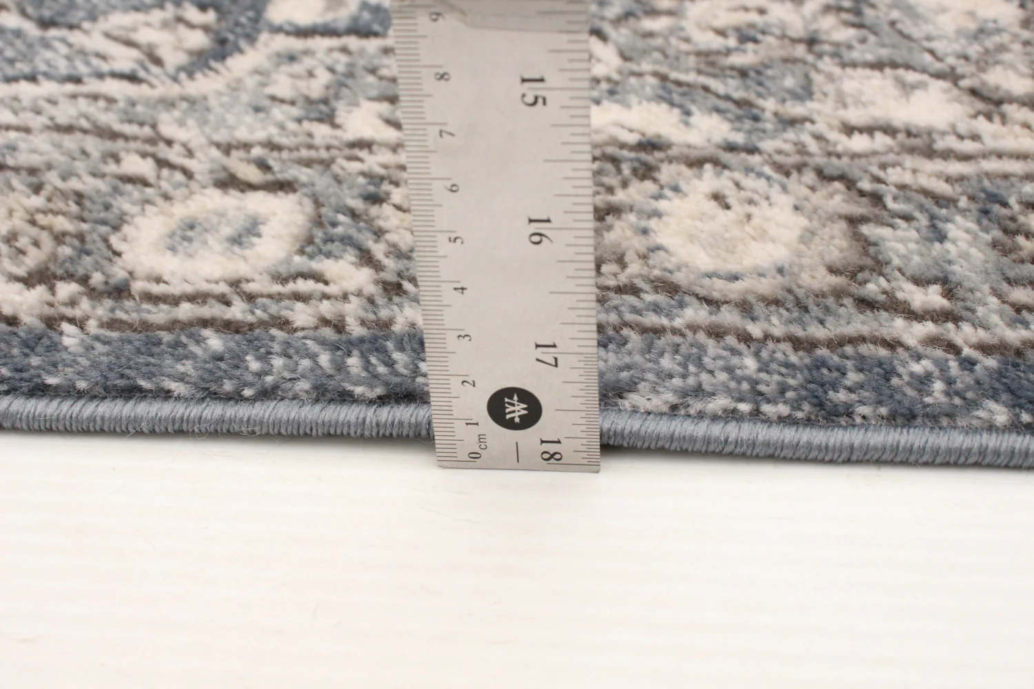 993-octavian-tabriz-grey-area-rug-2-7-x-8-2--6.webp Octavian Tabriz Grey Area Rug - 2'7" x 8'2"